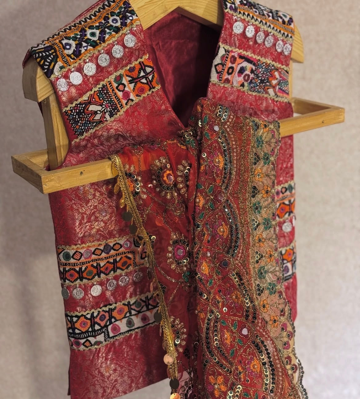GULNAAZ AROS DAMAT SET